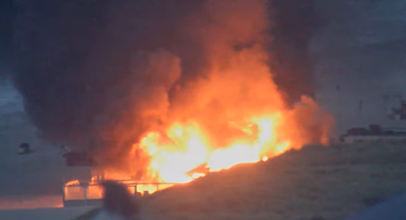 Grote brand bij strandpaviljoen Amigos