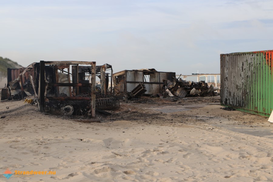 Grote brand bij beachclub; de dag erna