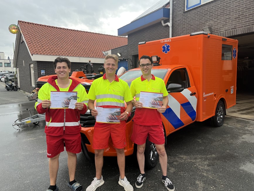 Lifeguards Monster geslaagd voor examen