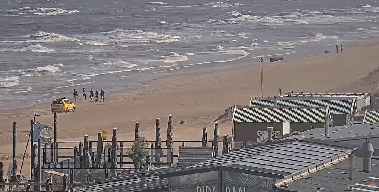 Overleden persoon gevonden bij het strand