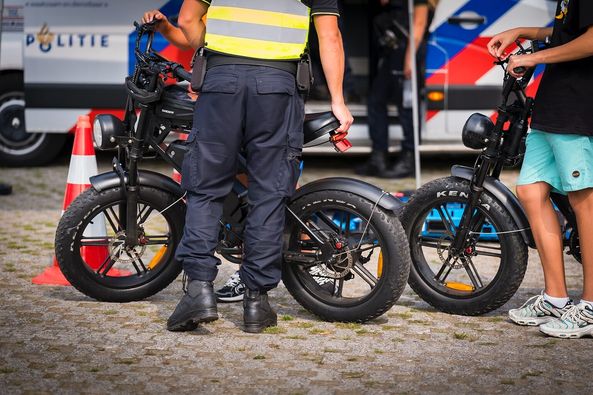 Grote handhavingsactie bij kustgebied Den Haag