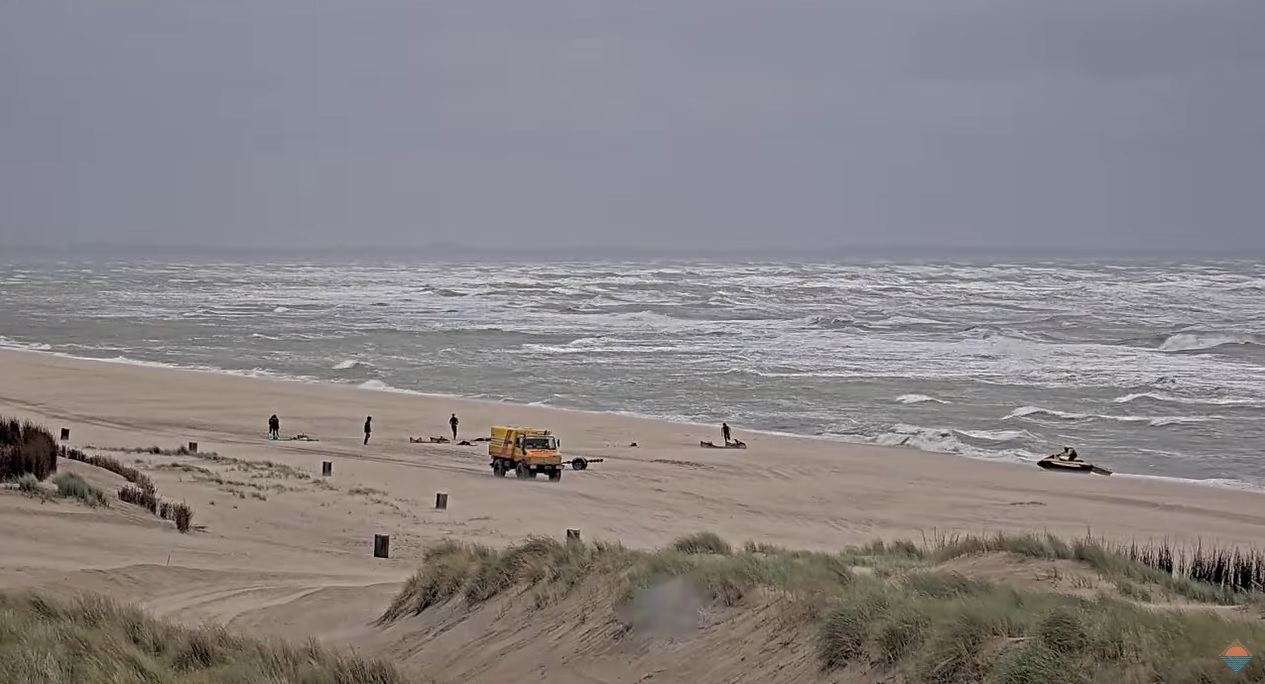 Surfer vermist bij Maasvlakte en Ouddorp