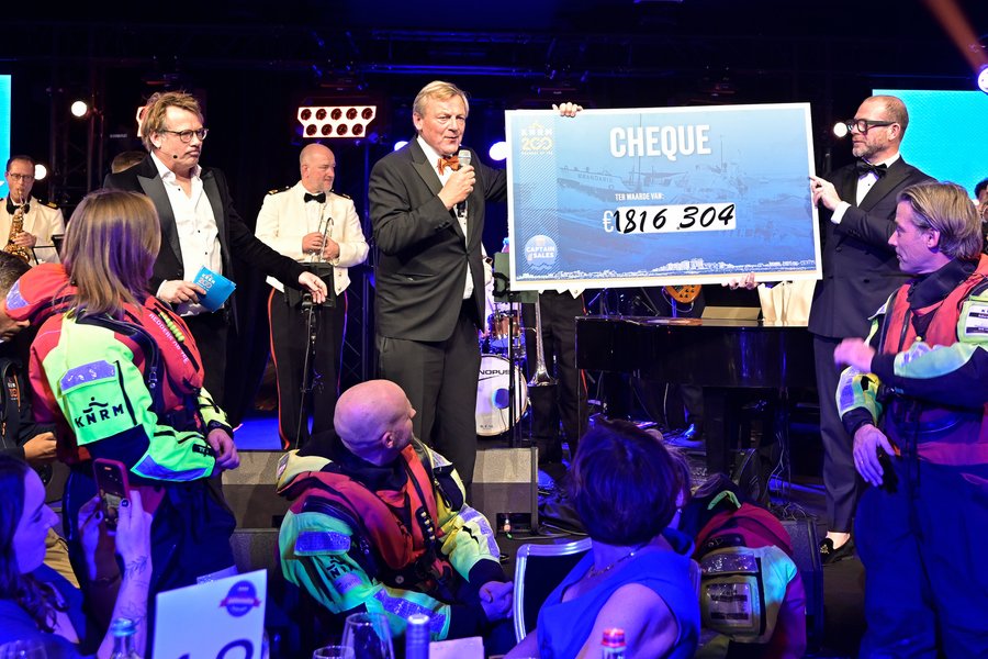 Recordopbrengst Reddersgala voor jarige KNRM 