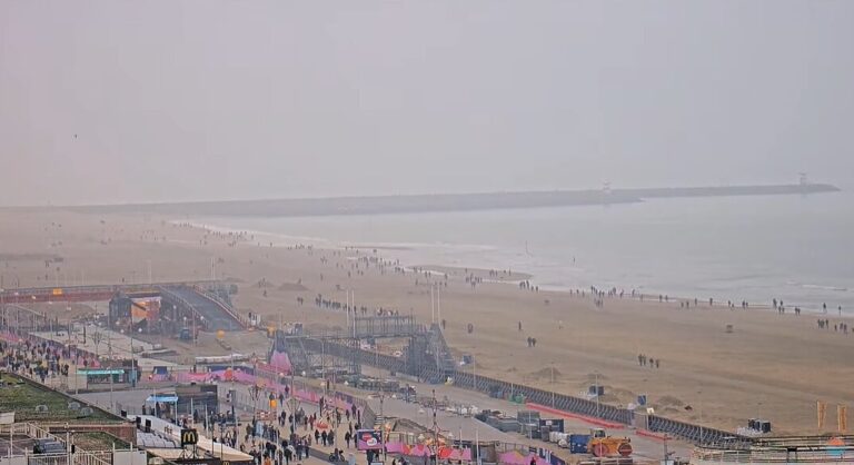 Nieuwjaarsduik in Scheveningen iets verplaatst