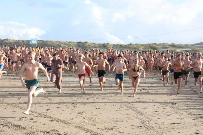 Veel nieuwjaarsduiken worden afgelast